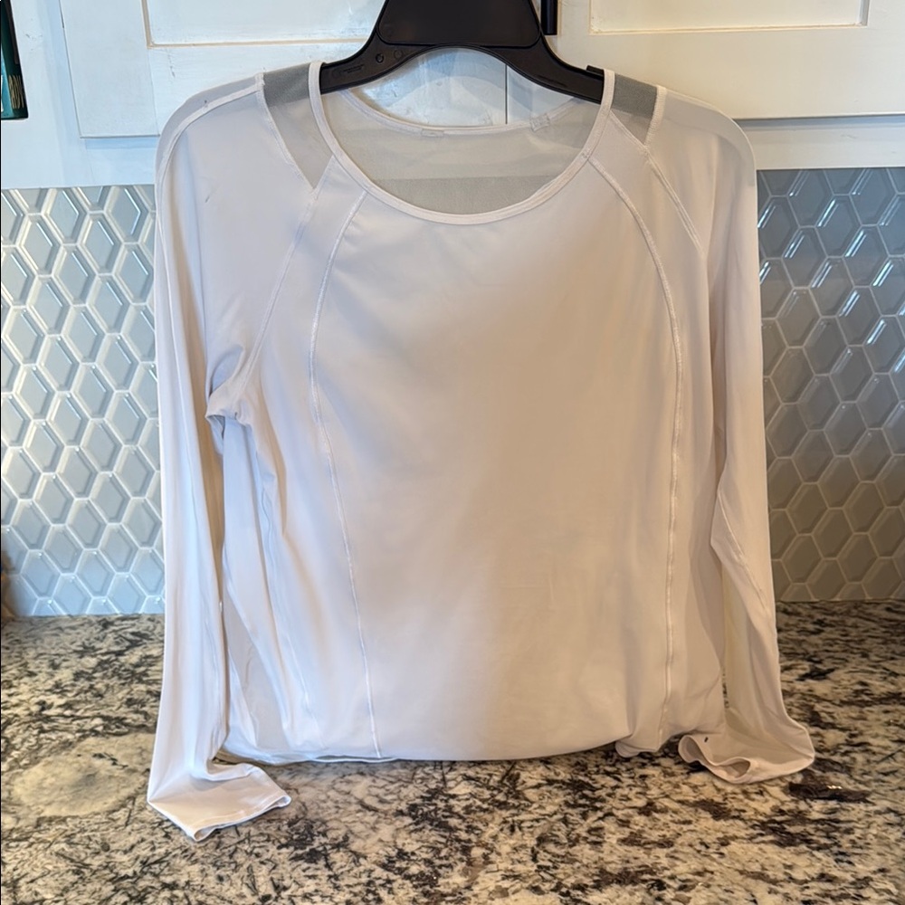Lululemon Athletica White Long Sleeve Relaxed Blouse